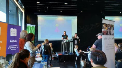 Prizegivingatengaginggirlsintech